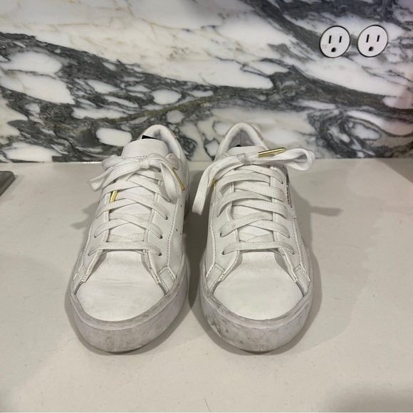 Adidas Original Women’s Sleek Size 6.5 White - Picture 2 of 7